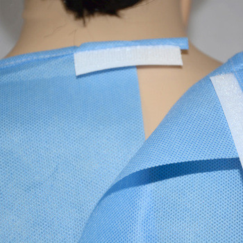 SSMMS Disposable Surgical Gown Non - woven Fabric Non Sterile Velcro Style